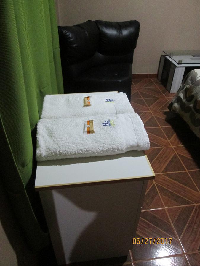 Hostal Caprichos ワチョ エクステリア 写真
