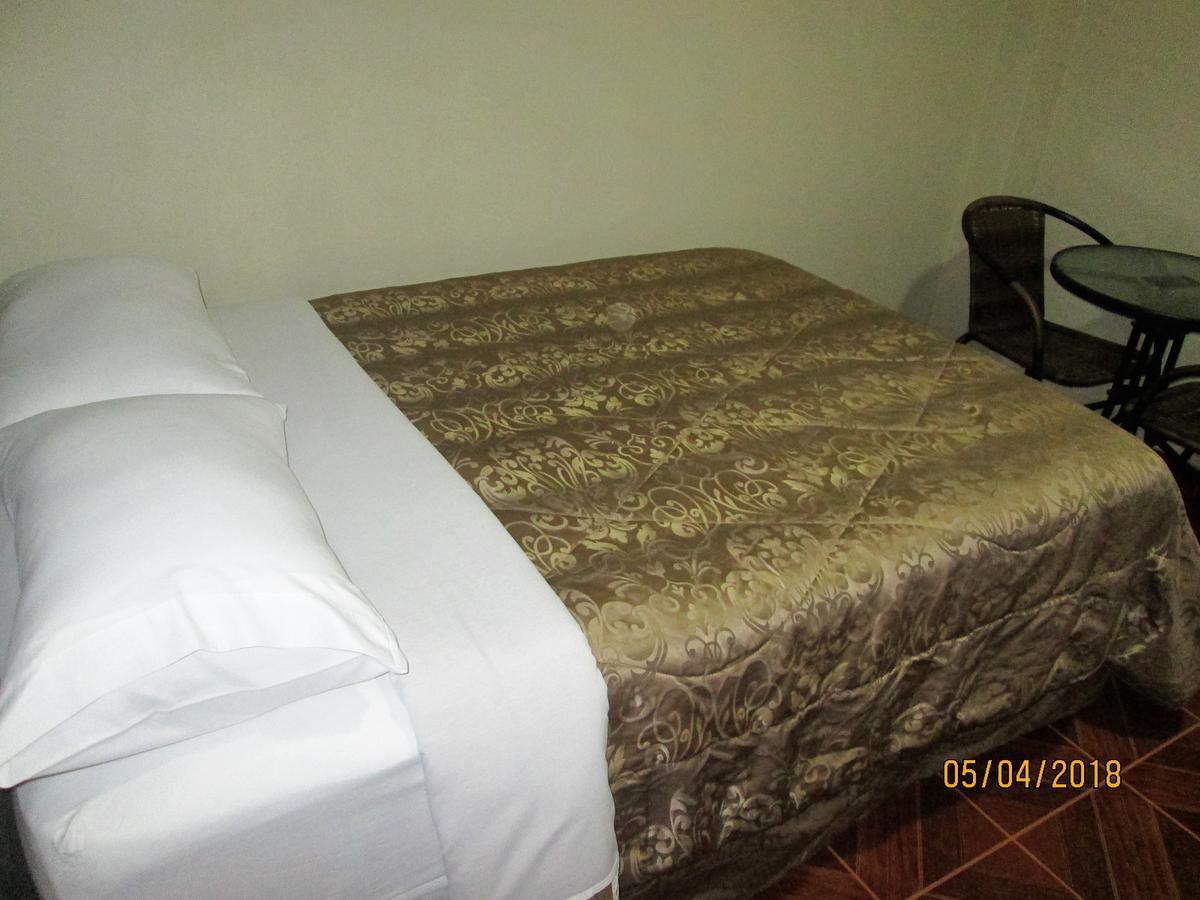 Hostal Caprichos ワチョ エクステリア 写真